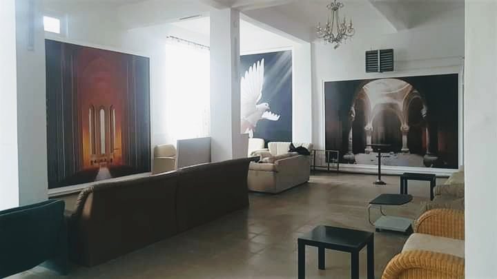 Salonul de așteptare pentru familie și prieteni